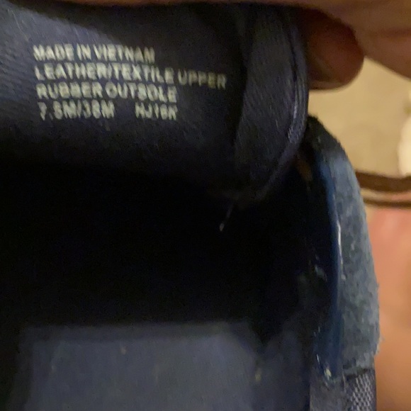 Accepting offers ❤️ Michael Kors Sneakers ❤️ - Picture 9 of 9